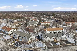 9334 Waterfall Glen Blvd, Darien, IL 60561 - Photo 35