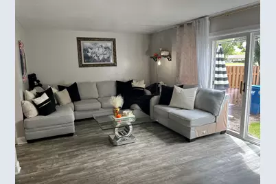 7418 Nantucket Cove, Hanover Park, IL 60133 - Photo 9