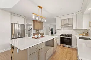 2817 Modaff Rd, Naperville, IL 60565 - Photo 5