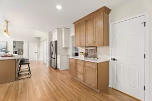 2817 Modaff Rd, Naperville, IL 60565 - Photo 7