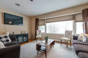 525 Ash St, Libertyville, IL 60048 - Photo 5