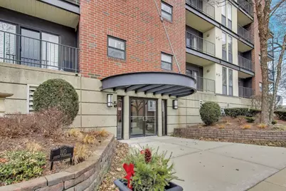 110 S Evergreen Avenue #4CS, Arlington Heights, IL 60005 - Photo 3