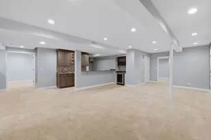 [Address not provided], Elgin, IL 60124 - Photo 39