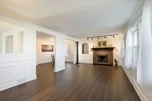 318 E Liberty St, Wauconda, IL 60084 - Photo 5