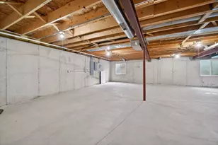 215 Alexandra Ct, North Aurora, IL 60542 - Photo 29