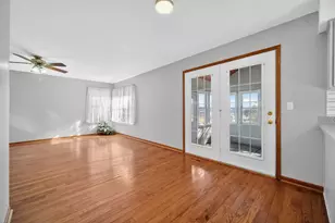 215 Alexandra Ct, North Aurora, IL 60542 - Photo 11