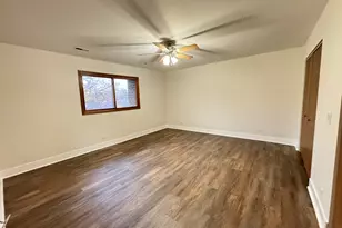 420 Heine Ave, Elgin, IL 60123 - Photo 9