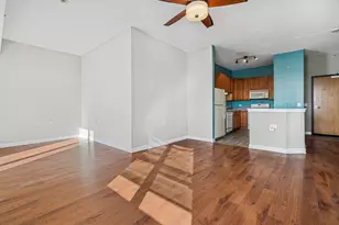 9355 Irving Park Rd, Schiller Park, IL 60176 - Photo 5