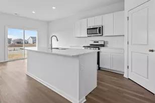 3004 Old Castle Rd, Joliet, IL 60435 - Photo 5