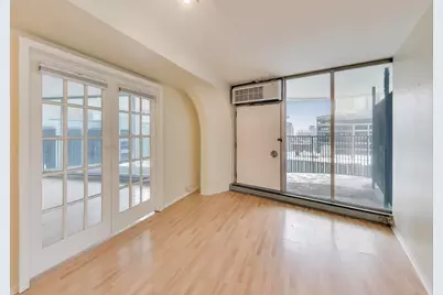 300 N State Street #2305, Chicago, IL 60654 - Photo 15