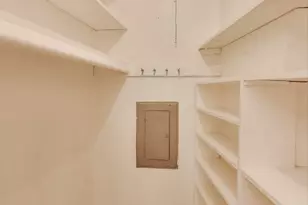 300 N State St, Chicago, IL 60654 - Photo 19