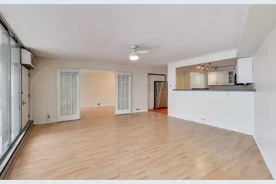 300 N State Street #2305, Chicago, IL 60654 - Photo 9