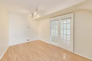 300 N State St, Chicago, IL 60654 - Photo 17