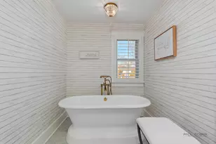 90 E Woodland Rd, Lake Forest, IL 60045 - Photo 29