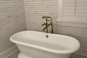 90 E Woodland Rd, Lake Forest, IL 60045 - Photo 29