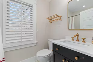 90 E Woodland Rd, Lake Forest, IL 60045 - Photo 25