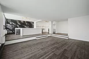 8801 W Golf Rd, Niles, IL 60714 - Photo 5