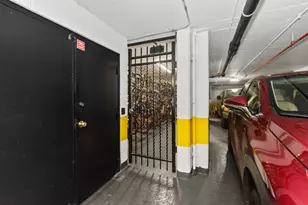 4170 N Marine Dr, Chicago, IL 60613 - Photo 23