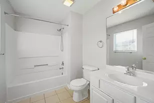 1823 Indian Hill Ln, Aurora, IL 60503 - Photo 21