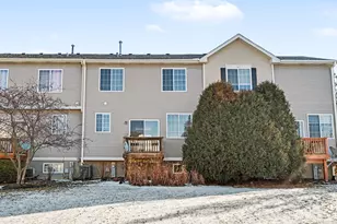 1823 Indian Hill Ln, Aurora, IL 60503 - Photo 25