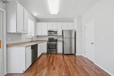 1823 Indian Hill Lane, Aurora, IL 60503 - Photo 9