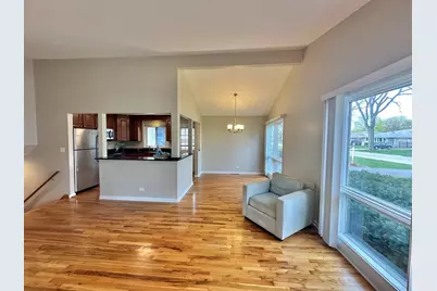 1243 S Mitchell Avenue, Arlington Heights, IL 60005 - Photo 3