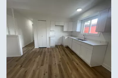 2220 W 158th Street, Markham, IL 60428 - Photo 7