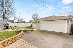 794 Farragut Ave, Romeoville, IL 60446 - Photo 23