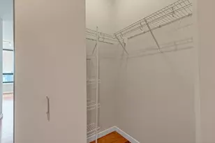 [Address not provided], Chicago, IL 60654 - Photo 13