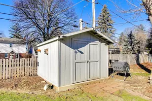 200 S Derbyshire Ln, Arlington Heights, IL 60004 - Photo 33