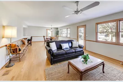 200 S Derbyshire Lane, Arlington Heights, IL 60004 - Photo 15