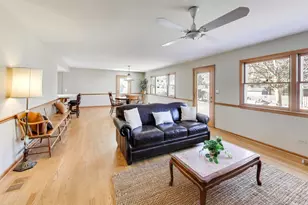 200 S Derbyshire Ln, Arlington Heights, IL 60004 - Photo 15