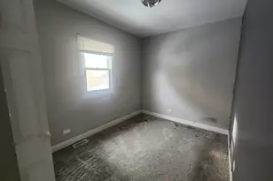 12211 S Wallace St, Chicago, IL 60628 - Photo 9