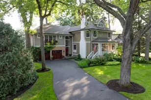 611 Elmwood Ave, Wilmette, IL 60091 - Photo 3