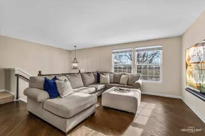 1011 Reserve Drive, Elgin, IL 60124 - Photo 3