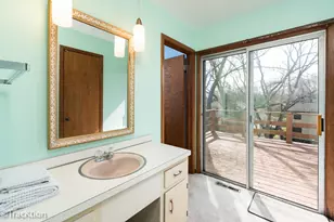 249 Surrey Rd, Bartlett, IL 60103 - Photo 13