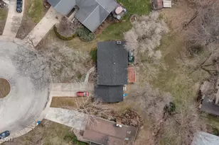 249 Surrey Rd, Bartlett, IL 60103 - Photo 25