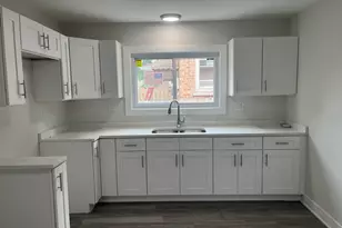 13709 S School St, Riverdale, IL 60827 - Photo 5