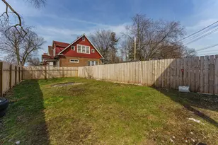 324 W 114th St, Chicago, IL 60628 - Photo 13