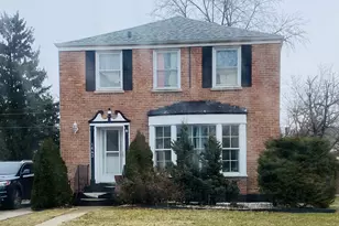 1643 Manchester Ave, Westchester, IL 60154 - Photo 1