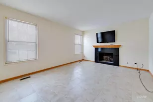 443 Seneca Ln, Bolingbrook, IL 60440 - Photo 11