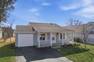 1328 Big Horn Trail, Carol Stream, IL 60188 - Photo 1