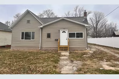 920 Hall Street, Streator, IL 61364 - Photo 1