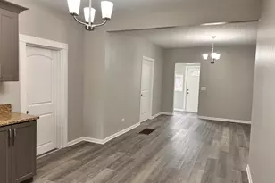 920 Hall St, Streator, IL 61364 - Photo 7