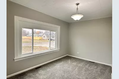 920 Hall Street, Streator, IL 61364 - Photo 9
