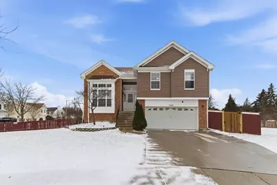 308 S Hackberry Circle, Round Lake, IL 60073 - Photo 3