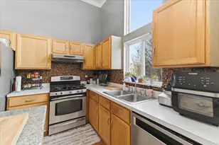 308 S Hackberry Circle, Round Lake, IL 60073 - Photo 13