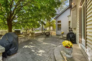 238 Willowwood Dr, Oswego, IL 60543 - Photo 35