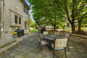 238 Willowwood Dr, Oswego, IL 60543 - Photo 37