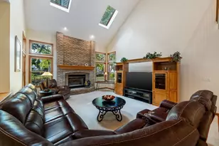 238 Willowwood Dr, Oswego, IL 60543 - Photo 13